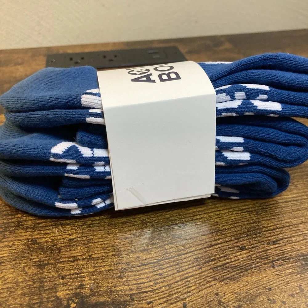 Active Booty 3 Pack Everyday Crew Socks Womens 6-9 Ocean Blue